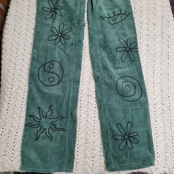 ❤️Pacsun 90s Boyfriend Embroidered Corduroy Jeans 24/31 - Picture 6 of 14